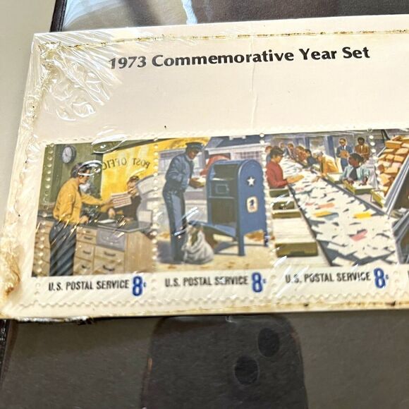 1973 US Postal Service Souvenir Mint Stamp Set - Mini Album Vintage Lot Set 1 - Picture 2 of 8